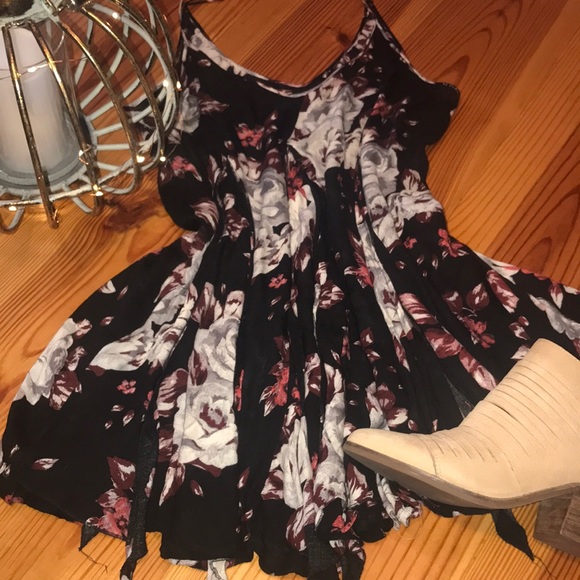 Free People Flowy Boho Top - Picture 6 of 8